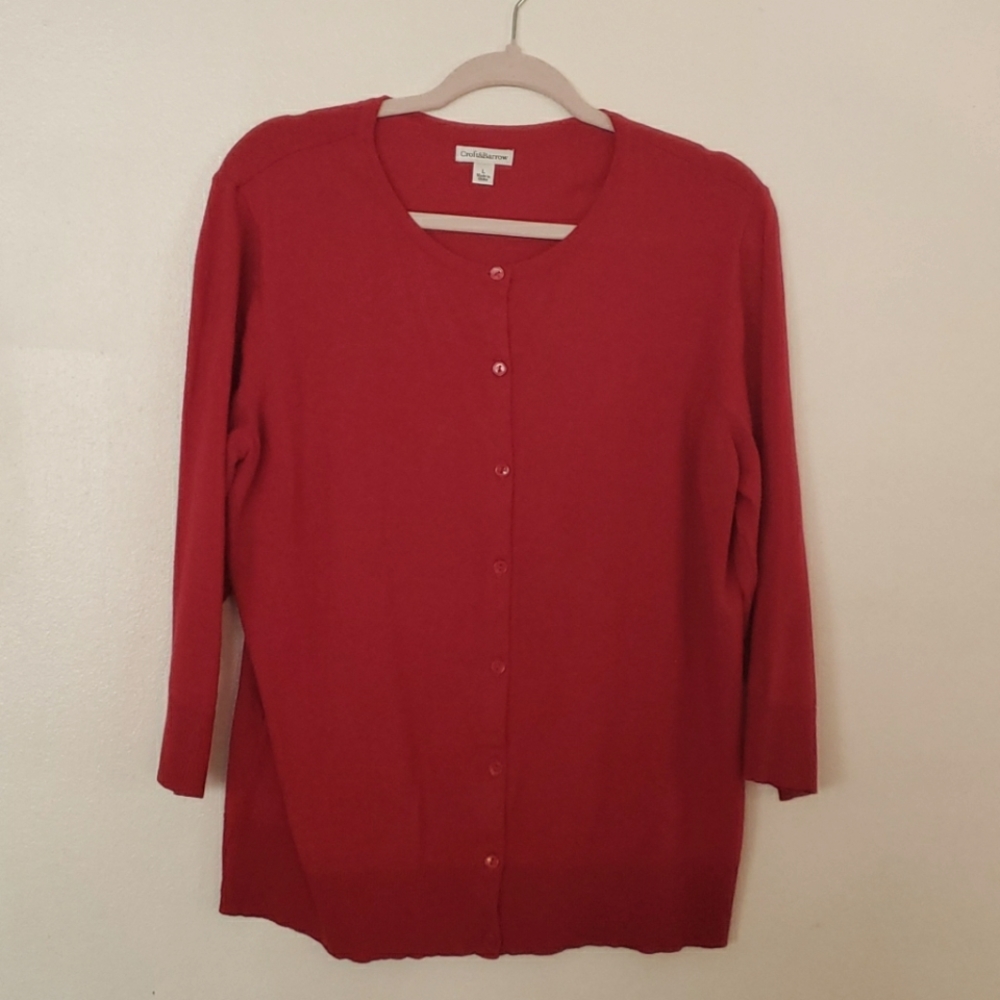 Red quarter sleeve button down sweater cardigan size L